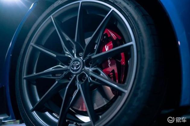 试驾丰田GR Supra RZ:笑看优缺点