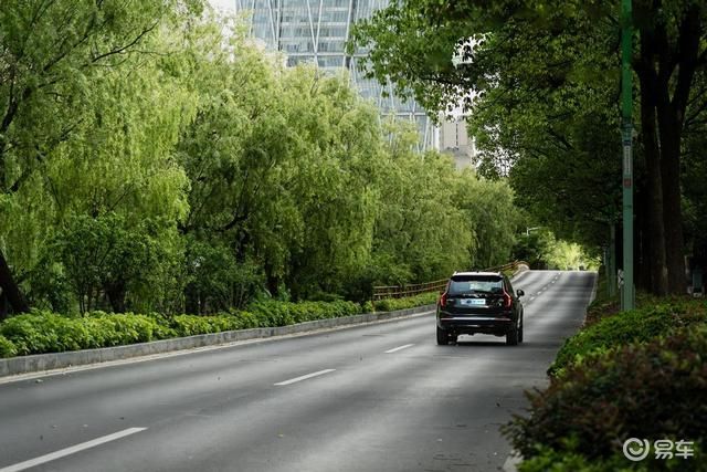沃尔沃全新XC90与奥迪Q7:2025年的豪华SUV对决