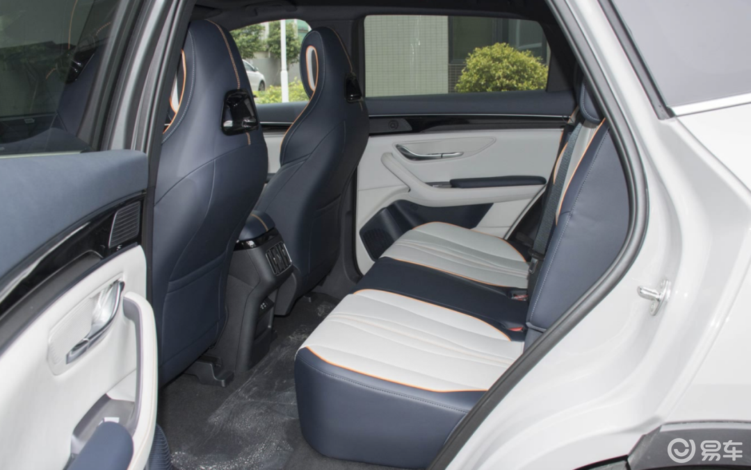 比亚迪海狮06上市,宋PLUS落后半代?