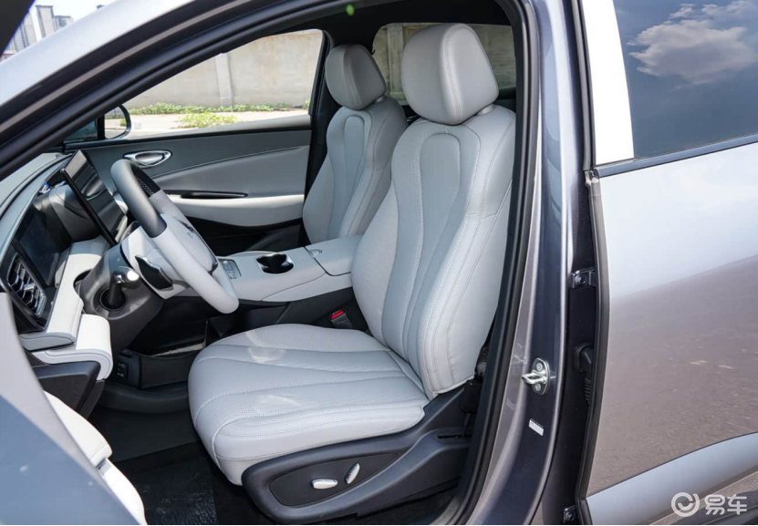 比亚迪海狮06上市,宋PLUS落后半代?