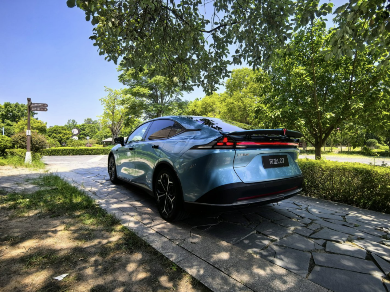 全系标配华为乾崑智驾!试驾26款深蓝L07,智能再加码