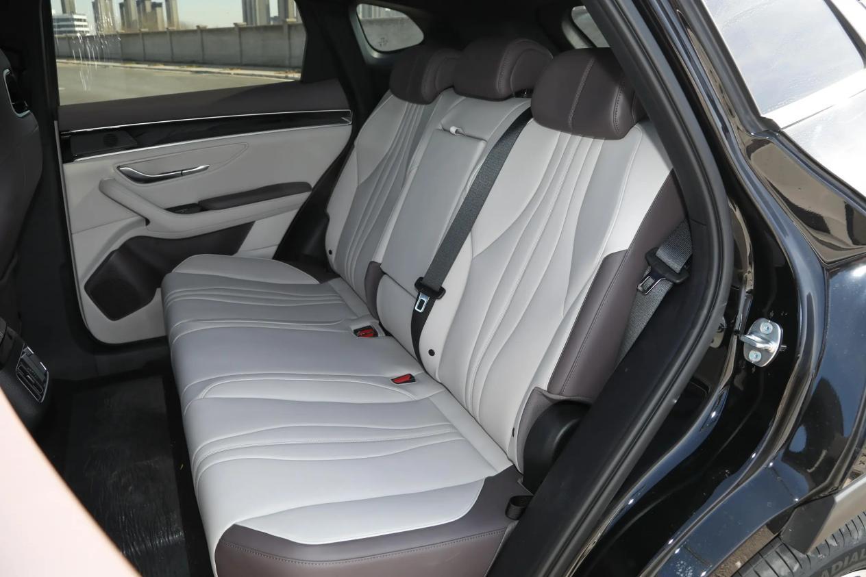 插混大5座SUV,长安启源Q07和宋PLUS,谁更香?