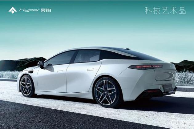 炫酷百万级轿跑旋翼门,售价狂降,比小米SU7更值