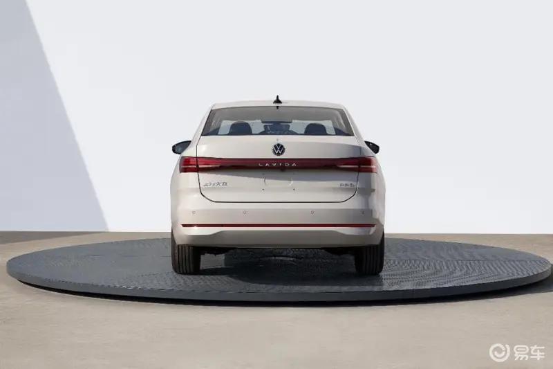 上汽大众朗逸Pro将于11月上市 最新家族设计语言