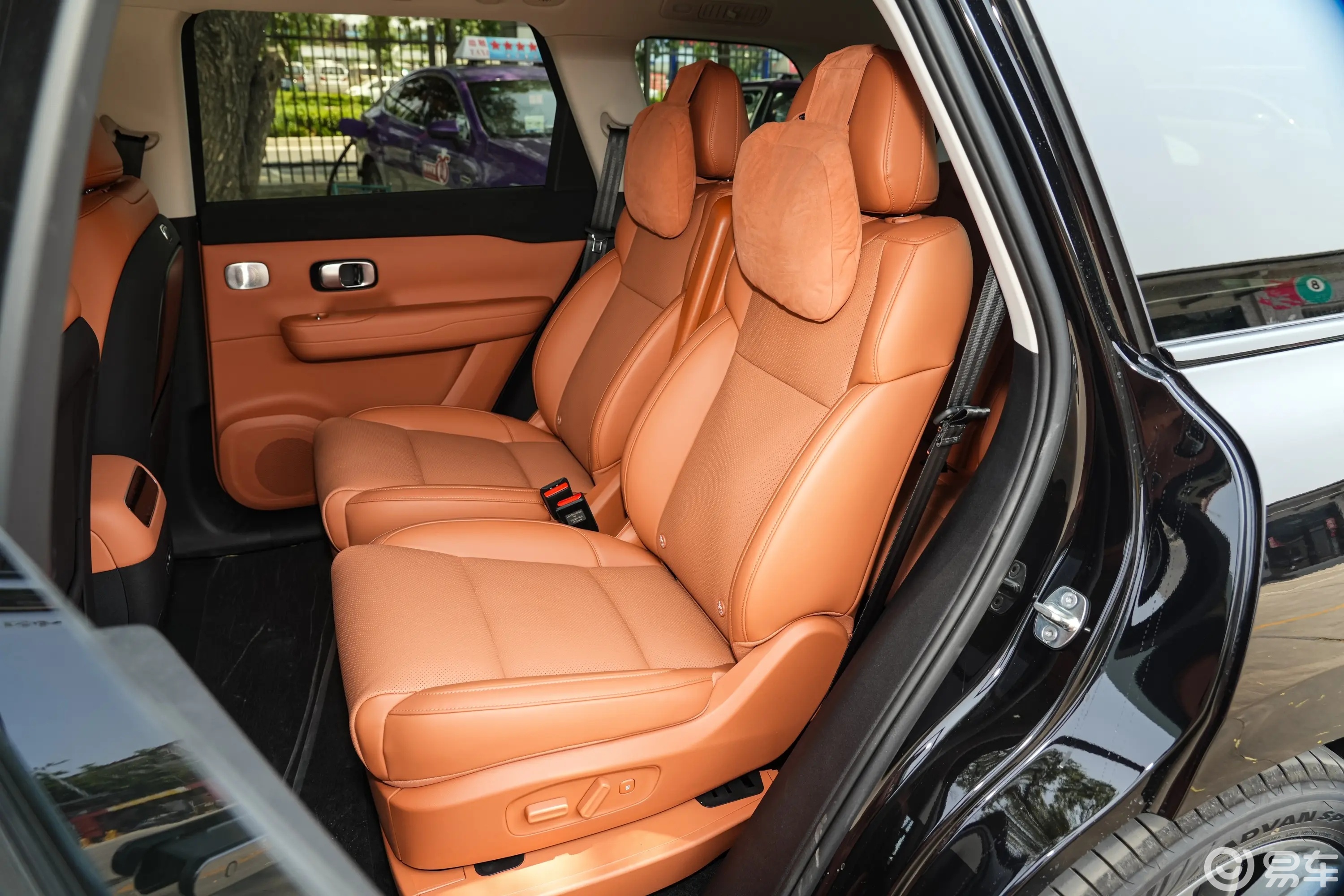 大SUV卖15万多,还配6座,交付破10万台,值得买吗?