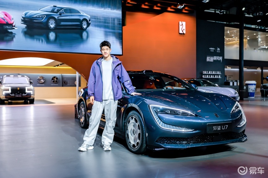 广州车展直击:仰望U9X携U8L鼎世版、U7同台亮相